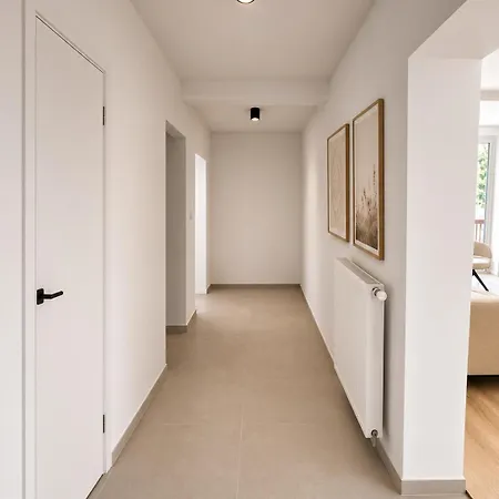 Modernes - Bis 5 Personen - Terasse & Kueche & Wlan - W1